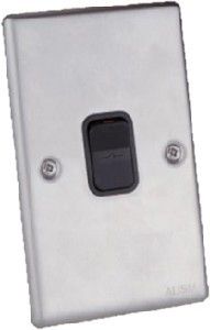 Picture of Isolator Steinless Steel 30a 4x2